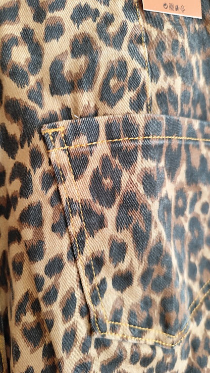 Leo Barrel Wideleg Jeans
