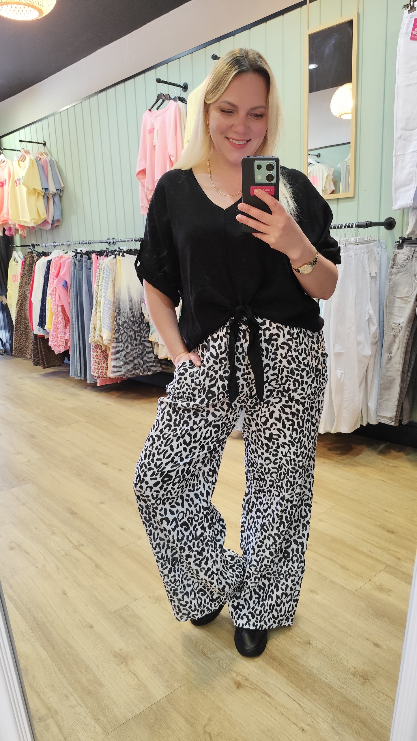 Musselin Hose Schwarz Weiß Leo