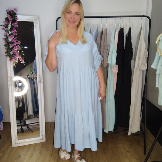 Musselin Kleid mit Raffung am Ärmel in Hellblau